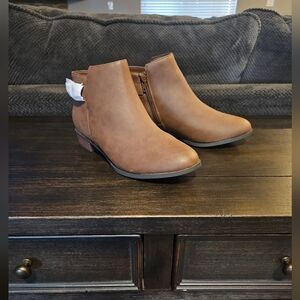 Women's St. John's Bay Brown Ankle Boots
